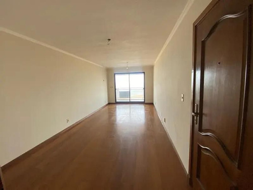 Apartamento En Alquiler De 2 Dormitorios C/ Cochera En Malvin