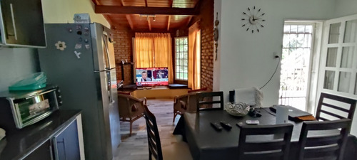 Imagen 2 de 8 de Casa 4 Ambientes - Nuevo Wp De Contacto 1137868438!!