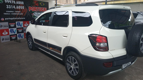Imagem 6 de 12 de Chevrolet Gm Spin Activ 1.8 Branco 2015