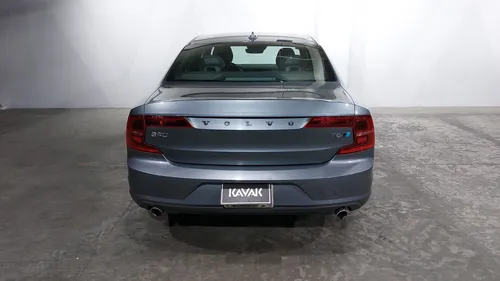 Volvo S90 2.0 MOMENTUM T6 AWD