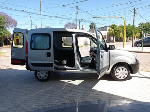 Renault Kangoo Confort 1plc 5asientos Gnc/ Mod: 2014