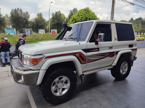 Toyota Land Cruiser 4.0 Grj71