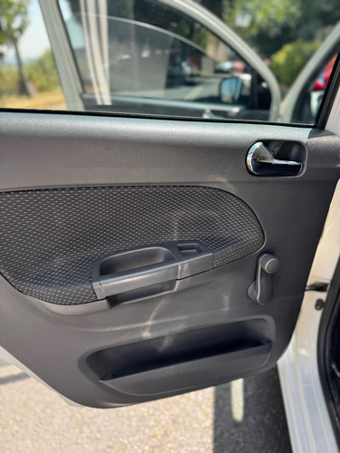 Volkswagen Gol 1.6 Track I-motion Pe Pseg At