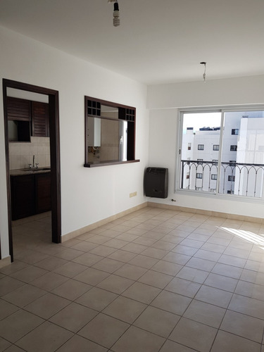 Vendo Departamentoen Calle Ameghino 550, 2 Dor