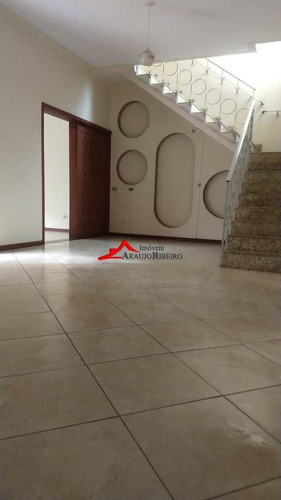 Imagem 2 de 14 de Sobrado Com 7 Dorms, Centro, Taubaté - R$ 600 Mil, Cod: 60832 - V60832
