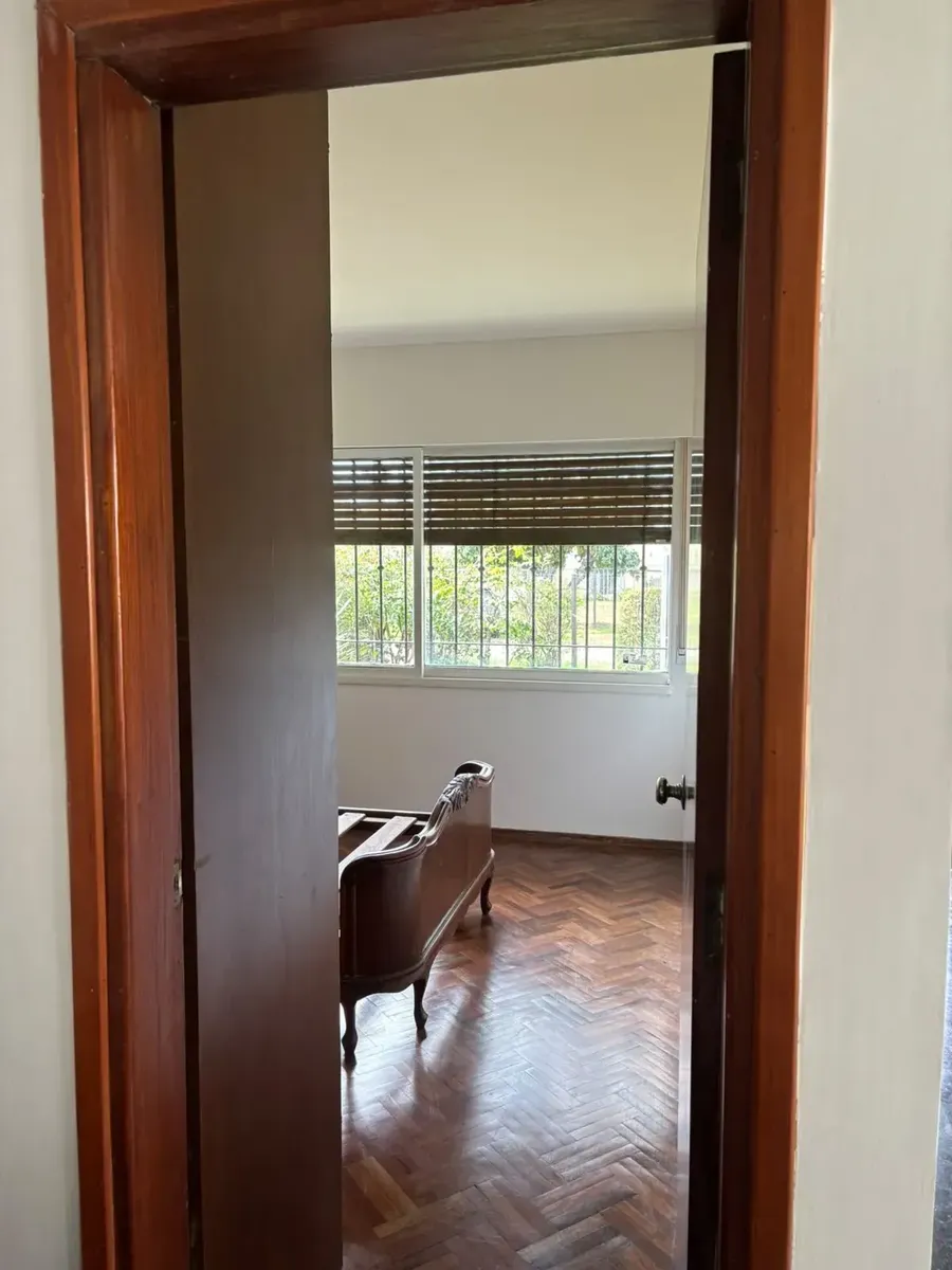 Alquiler Casa De 4 Dormitorios En Carrasco Norte  Amplio Jardín Y Garaje · Foto 5