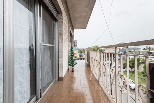 Depto 4 Amb. C/ Balcón Terraza - Venta / V. Alsina