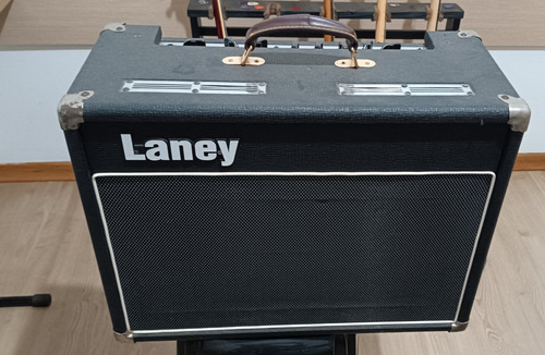 Amplificador Valvulado Laney Vc-30 Made In England
