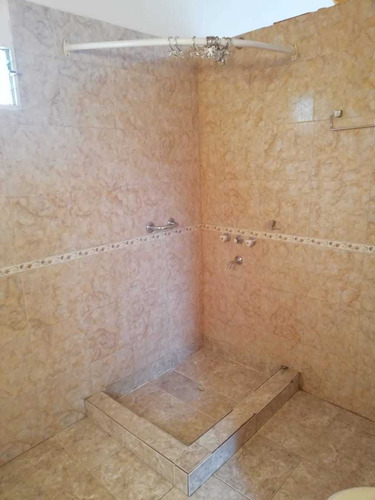 Imagen 8 de 12 de Venta De Monoambiente En Hurlingham A Metros De P. Oeste