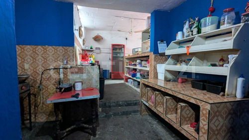 Local Comercial Con Casa Habitación En Venta, Col. Centro, Mazatlán, Sinaloa.