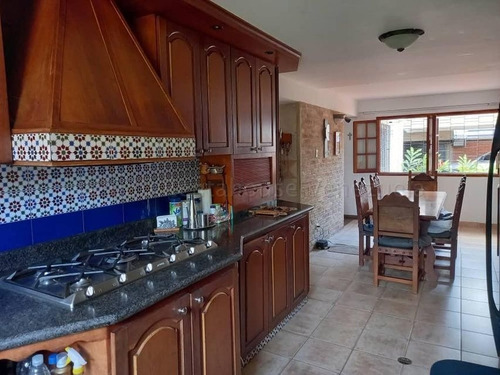 Imagen 4 de 13 de Venta Casa Prados Del Este 21-10321-y Ymanol Elizalde