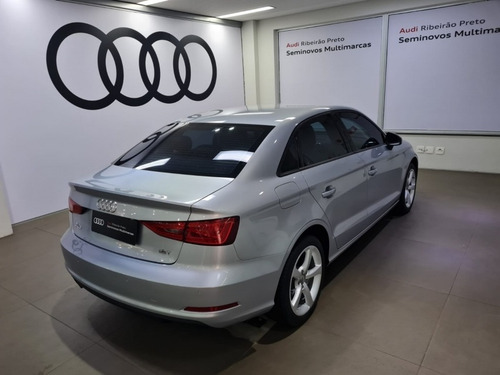 Imagem 6 de 11 de Audi - A3 Sedan 1.8 180cv