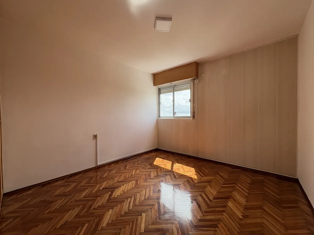 Alquile Apartamento De 3 Dormitorios En Parque Posadas. · Foto 3