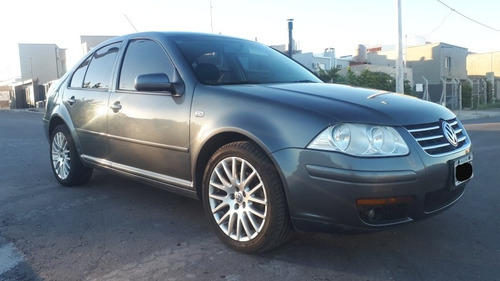 Volkswagen Bora 1.8 Highline T Tiptronic Cuero 2011