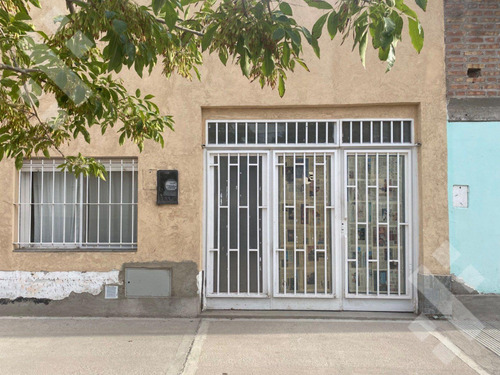 Lquiler Local Comercial 27m2- Montevideo 315 Neuquen
