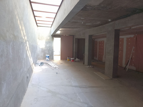 Nuevo Local En Duble Almeyda A Pasos De Metro Ñuñoa
