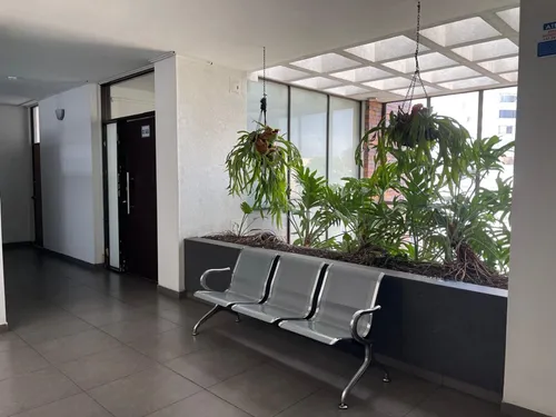 Consultorio Edificio San Fernando, Tercer Piso, Al Lado De Estacion De Mio Estadio Y Estadio Pascual Guerrero, Superinter Con Via Directa A La Calle 5ta O Parque Del Perro.