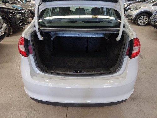 Imagen 6 de 7 de Ford Fiesta Kd Titanium 1.6 2013