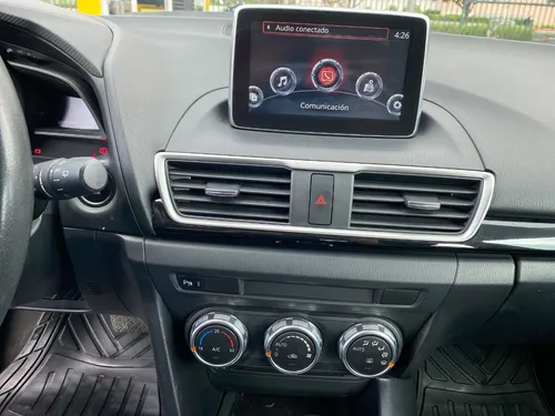Mazda 3 2.0 Touring