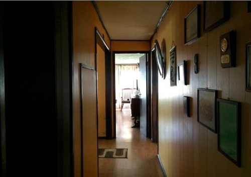 Imagen 9 de 14 de Estupenda Casa En Dos Pisos, Muy Amplia Cómoda Y Luminosa