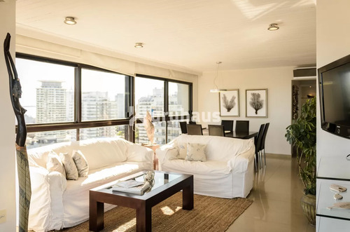 Alquiler Apartamento Tres Dormitorios Punta Del Este Playa Brava Edificio Torre Cristal