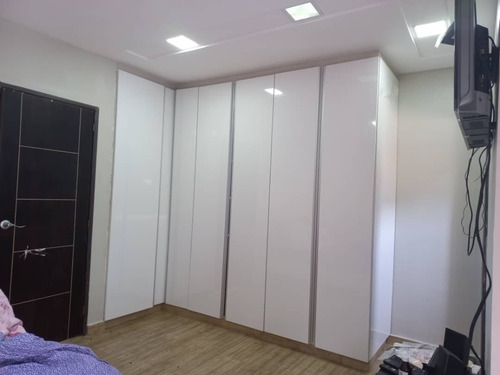 Imagen 5 de 26 de Liliana Martinez Remax Vende En Venta Townhouse Mañongo Calle Cerrada 178m2 Cd 10565