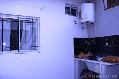 Imagen 22 de 26 de Ph 3 Ambientes Venta Moreno Sur Permuta
