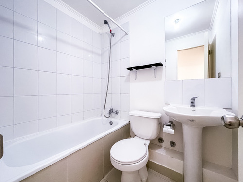 Arriendo De Depto En Condominio Privado Los Quillayes, En La
