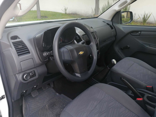 Imagen 11 de 13 de Chevrolet S-10 2.5 Cabina Regular Mt 2016