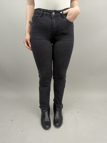 Jeans Marca Mnl De Color Negro (talla S) Como Nuevo
