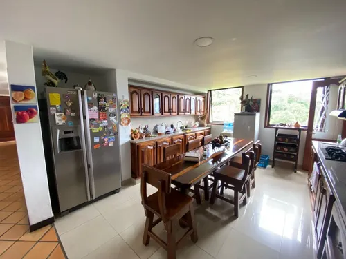 Casa En Venta En Las Brisas. Cod V10099
