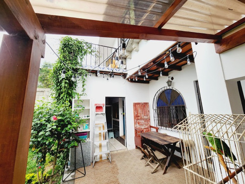 Imagen 3 de 4 de Venta De Espectacular Casa Colonial En Ciudad Vieja