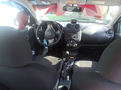 Imagem 7 de 15 de Nissan Versa 2014 1.6 16v Sl Flex 4p