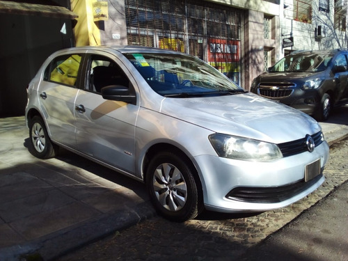 Imagen 3 de 10 de Volkswagen Gol Trend 2013