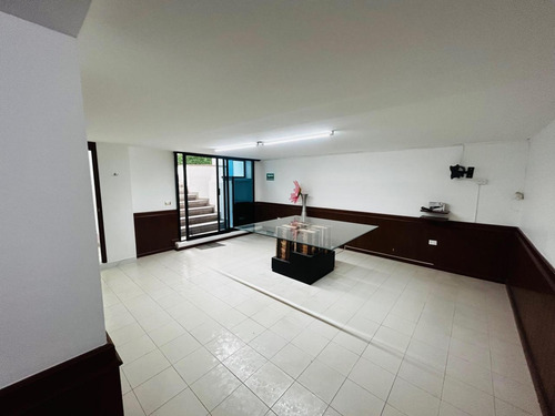 Increíble Oportunidad De Inversión En Una Residencia Transformada Para Tu Negocio En Coapexpan,xal