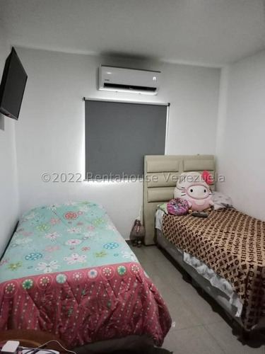 Imagen 12 de 15 de Rentahouse: Vende Casa En Puerta Maraven Con Piscina, En Punto Fijo, Estado Falcon.#23-7623