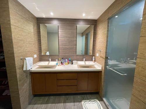 Magnifica Residencia En El Mejor Cluster De Puebla, Unica Por Sus Acabados Y Distribucion