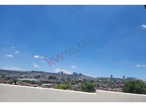 Venta De Edificio En Zona Céntrica De Querétaro, Ideal Para Oficinas