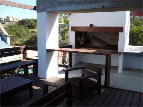Imagen 17 de 30 de Casa En El Chorro Excelente Zona