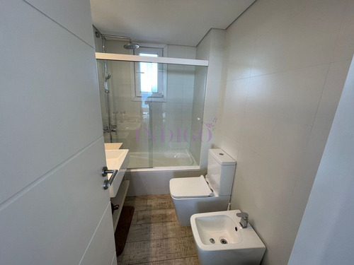 Imagen 23 de 28 de Apartamentos Con Vistas A La Playa Y Mar, Espacioso Y Muy Luminoso. - La Barra La Barra