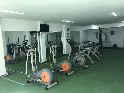 Imagen 16 de 20 de Departamento En Venta. Esquinero. Cerca Del Mar. - Punta Del Este Peninsula