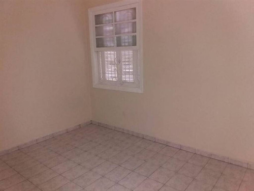 Imagem 21 de 30 de Casa Enorme Em Otimo Estado Bom Para Morar Com Sua Familia Casa Bem Espaçosa Proximo Tambem De Mercados Farmacias Praia Do Itarare Em Uma Das Melhores Ruas De São Vicente Tambem Fica Proximo Do Batal