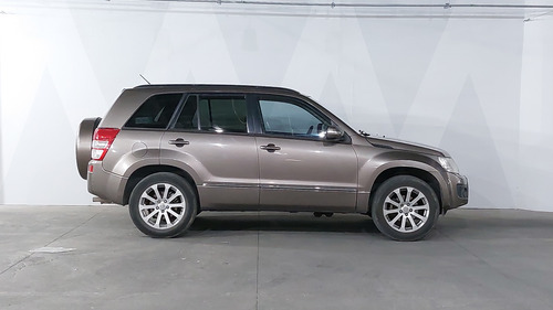 Suzuki Grand Vitara 2.4 L4 GLS AT 4WD