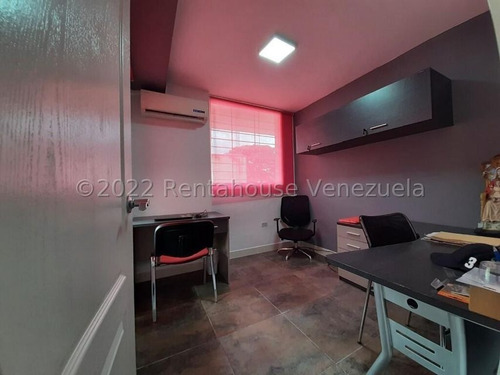Imagen 2 de 27 de Lmgc Alquila Espectacular Casa En Los Palos Grandes Cod: 22-25211