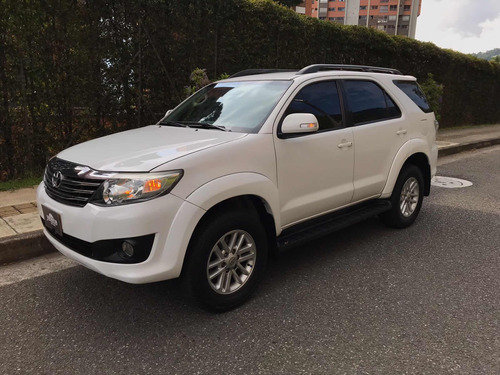 Toyota Fortuner 2.7l 4x2