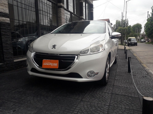 Peugeot 208 1.5 Allure Touchscreen 2015