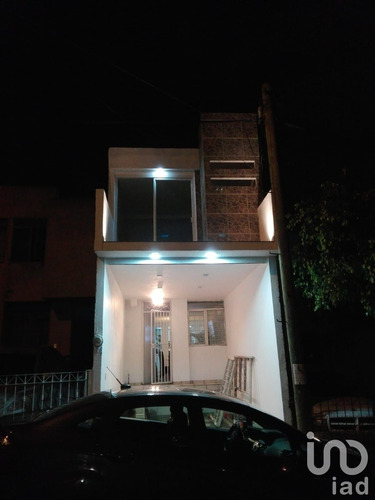 Venta Casa 3 Ambientes Los Camichines Ii