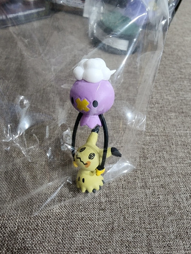 Figura Fuwante & Mimikkyu Pokemon Swing Vignette Re-ment