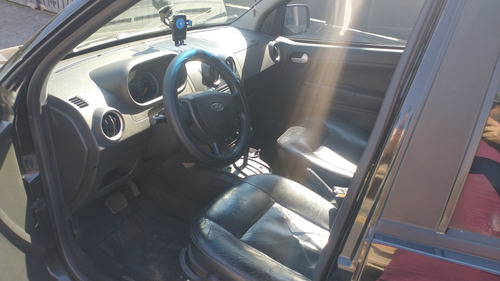 Imagem 7 de 9 de Ford Ecosport 2007 2.0 Xlt Aut. 5p