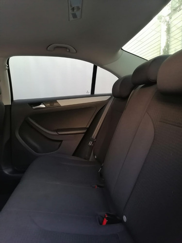 Imagen 6 de 10 de Volkswagen Jetta Comfortline Automático 2018